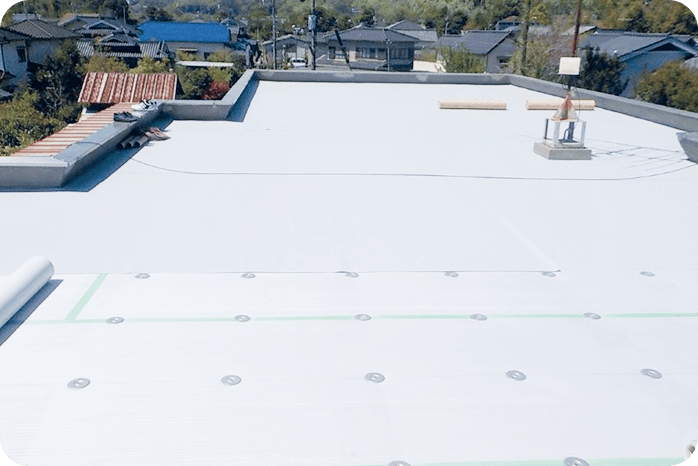 防水工事の様子の写真